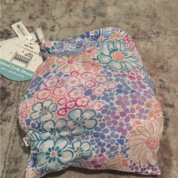Little Sleepies crib sheet - Picture 1 of 1